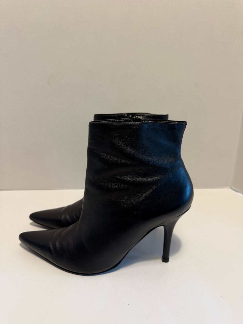 Arezzo Black Leather Pointed Toe Ankle Boot Zip Stiletto Heel ladies 7